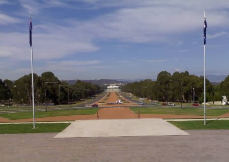 The Old Parliament Building and the Australian War Memorial
